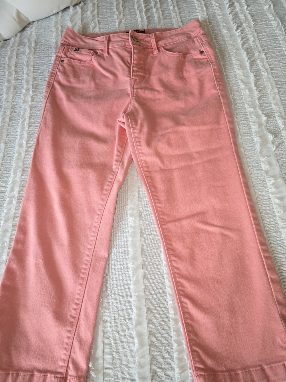 Women’s Salmon High-Rise Straight Capris - Picture 1 of 8